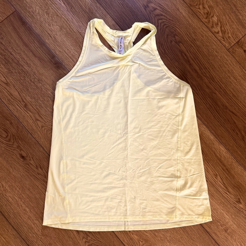Athleta Train Tank Size Medium Tall MT